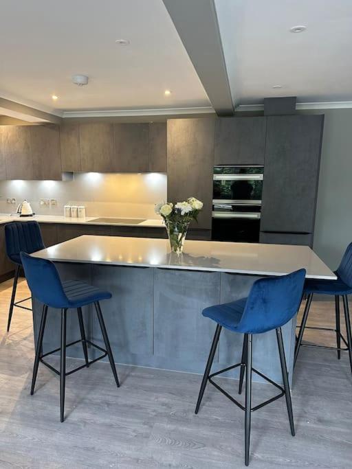 Cameron Coach House Modern Property In Murrayfield Edinburgh Dış mekan fotoğraf